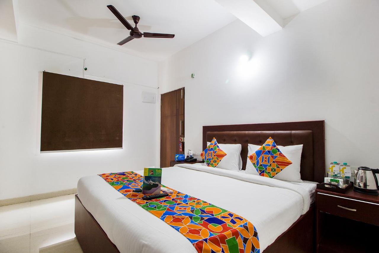 Fabhotel Limestone Aura Hyderabad Eksteriør bilde