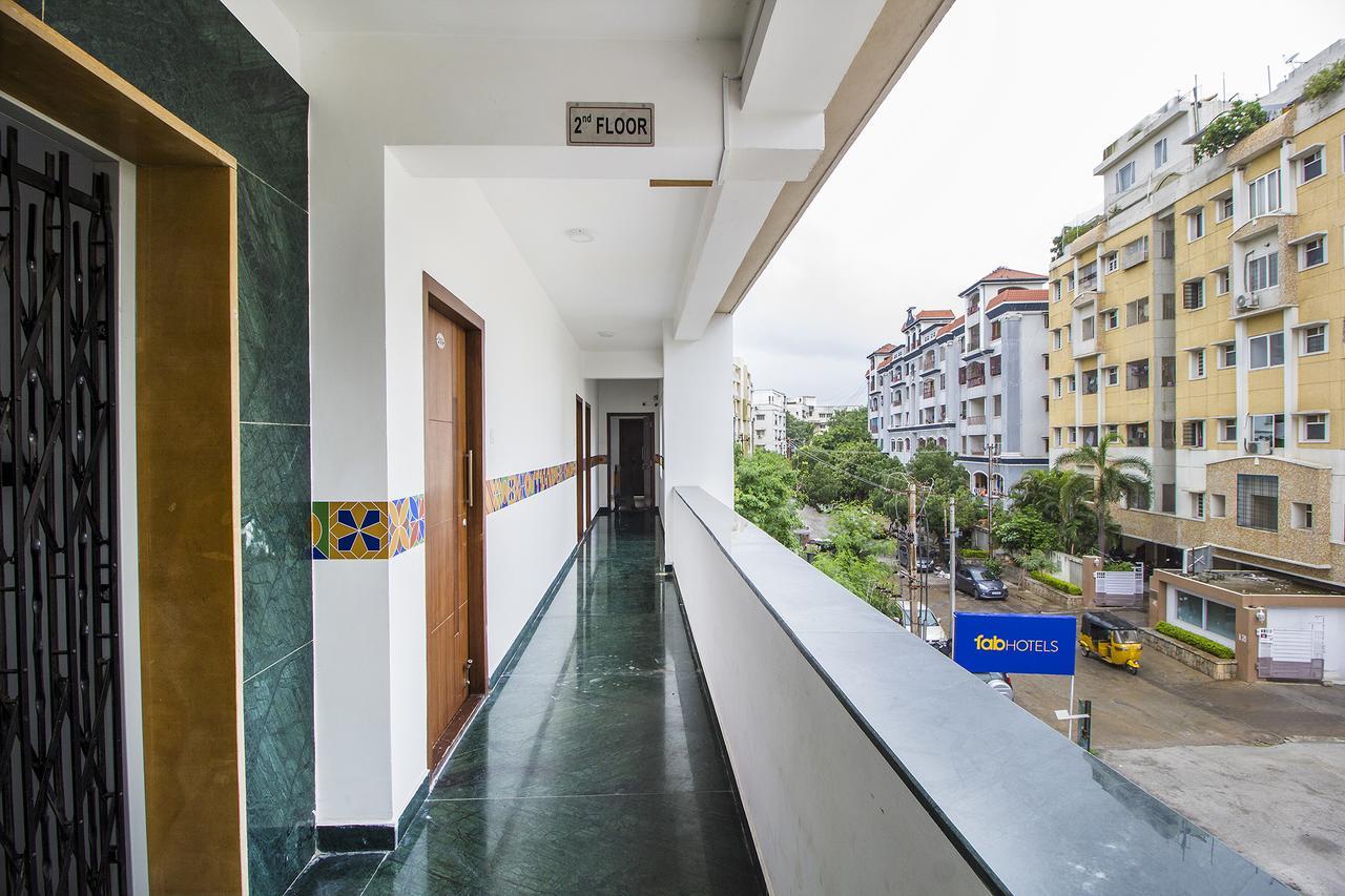 Fabhotel Limestone Aura Hyderabad Eksteriør bilde